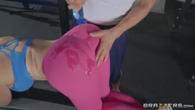 Workout Her Ass / Brazzers