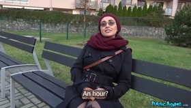 Afghan Beauty Gives Forest Blowjob / Publicagent